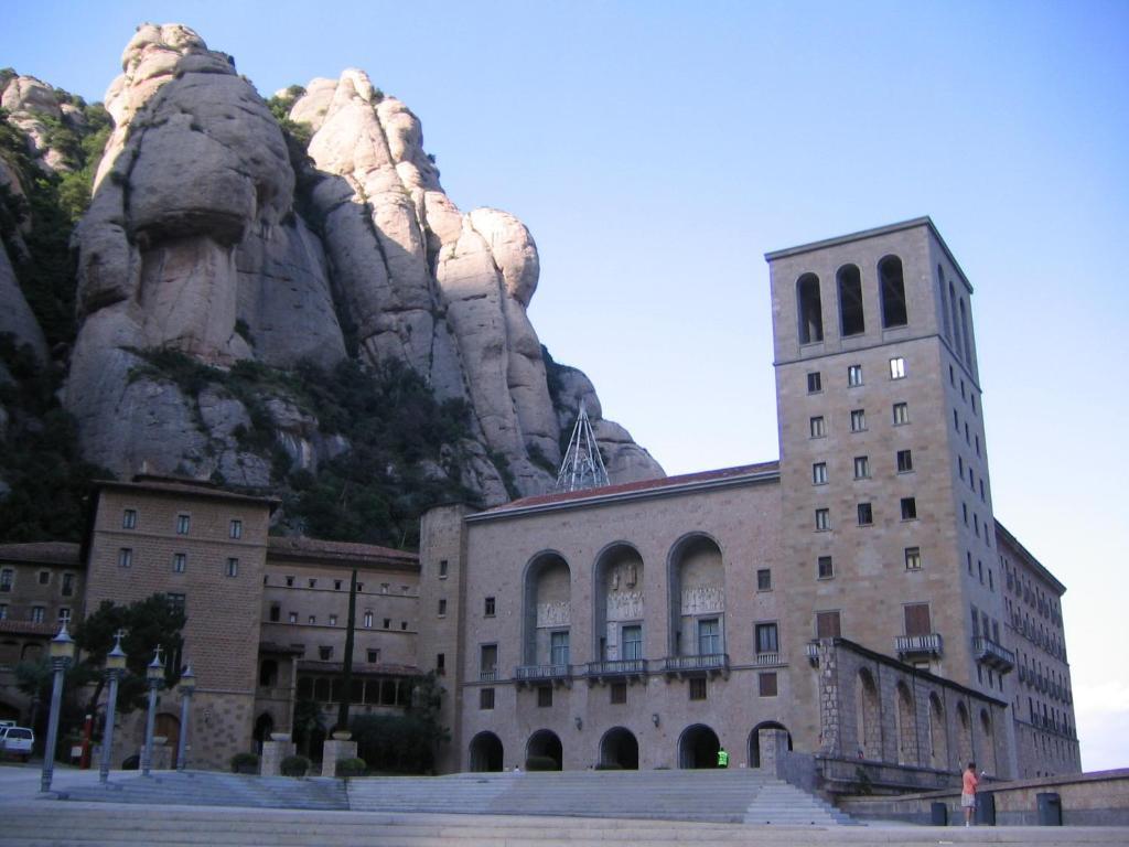 Hostal La Masia Μανρέζα Εξωτερικό φωτογραφία